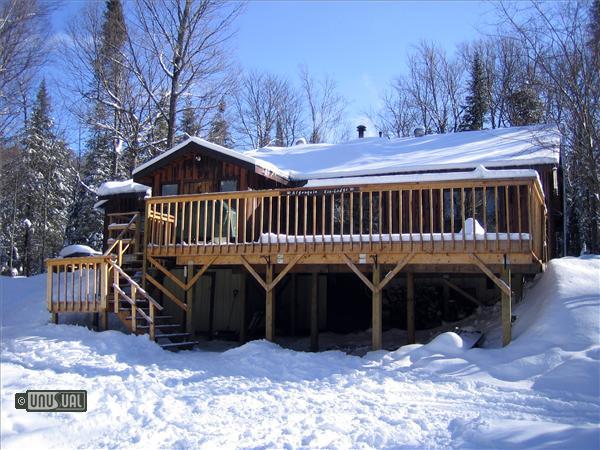 Algonquin Eco-Lodge