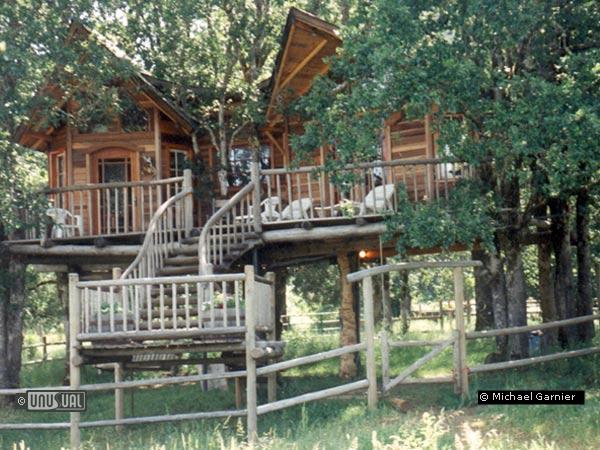 Out'n'About Treesort and Treehouse Institute