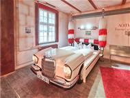 V8 Hotel